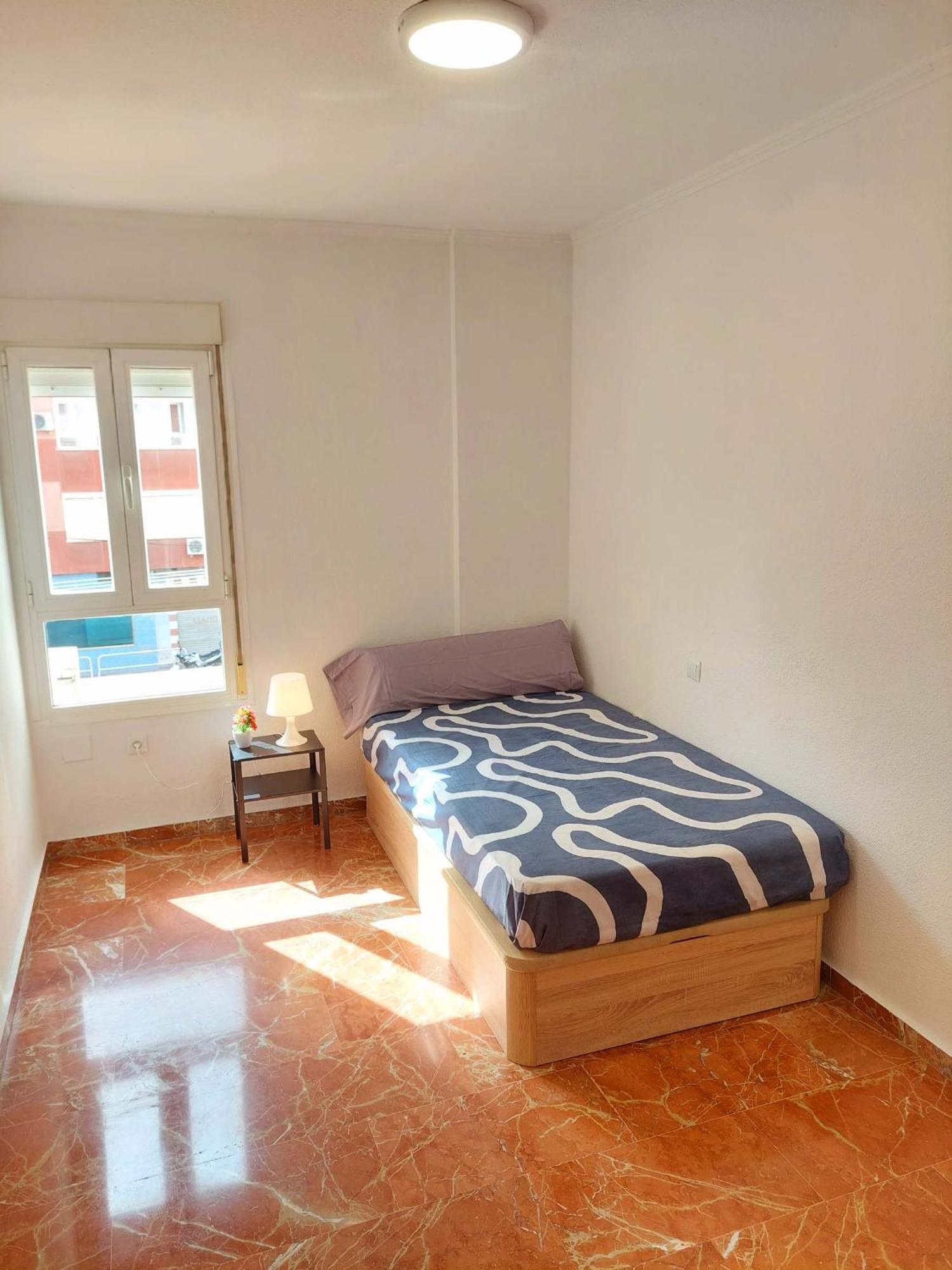 Piso Museo Del Realismo - Catedral - Alcazaba Con Parking Gratis - Super Wifi Appartement Almería Buitenkant foto